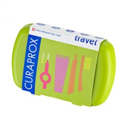 Curaprox Travel Set Πακέτο Στοματικής Υγιεινής Ταξιδίου με Οδοντόκρεμα 10ml, Οδοντόβουρτσα Πτυσσόμενη, Μεσοδόντιο Βουρτσάκι Καθαρισμού & Κουτί Μεταφοράς, 1τεμ.,Πράσινο